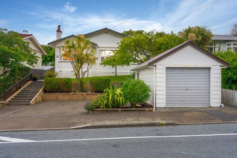 Photo of property in 53 Severn Street, Island Bay, Wellington, 6023