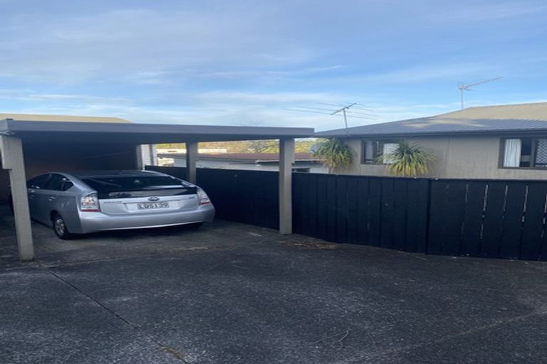 Photo of property in 11 Akehurst Avenue, New Lynn, Auckland, 0600