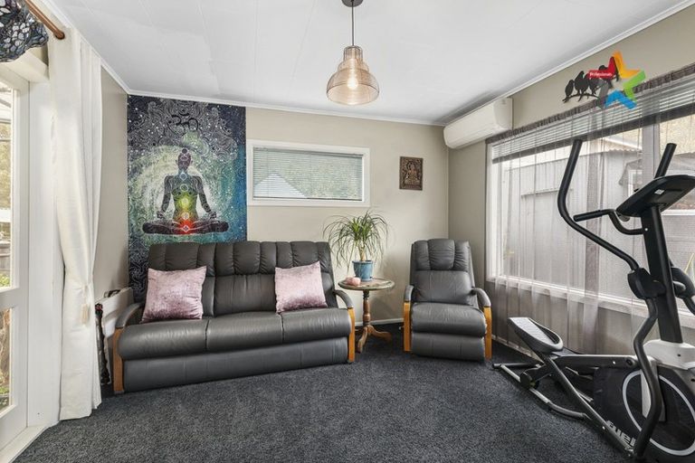 Photo of property in 19 Gardiner Grove, Wainuiomata, Lower Hutt, 5014