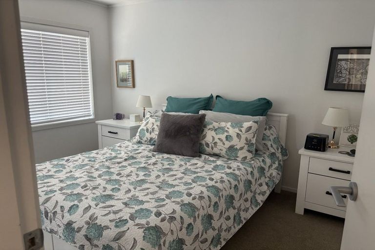 Photo of property in 121 Arran Road, Browns Bay, Auckland, 0630