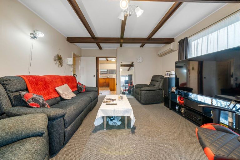Photo of property in 5 Union Street, Merrilands, New Plymouth, 4312