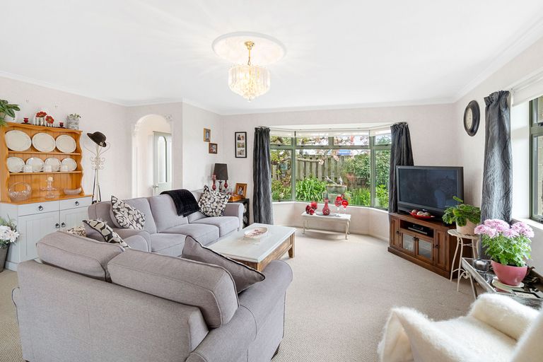 Photo of property in 143 Dixon Street, Masterton, 5810