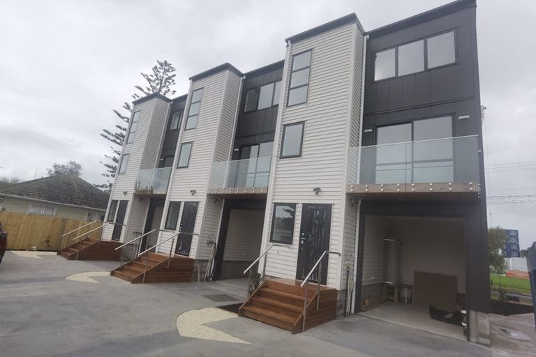 Photo of property in 4b Tonar Street, Northcote, Auckland, 0627