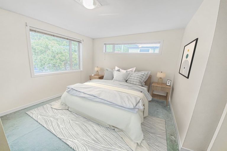 Photo of property in 253 Queens Drive, Lyall Bay, Wellington, 6022