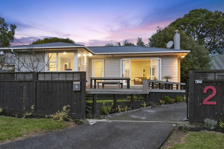 Photo of property in 2 Hughes Terrace, Te Atatu Peninsula, Auckland, 0610