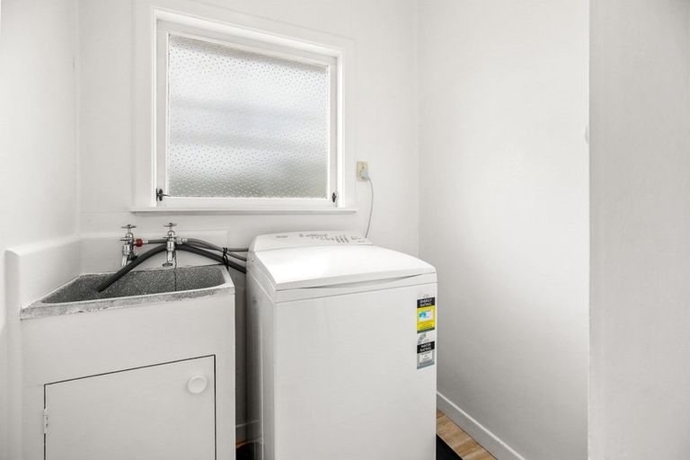 Photo of property in 5a Hillcrest Road, Hillcrest, Hamilton, 3216