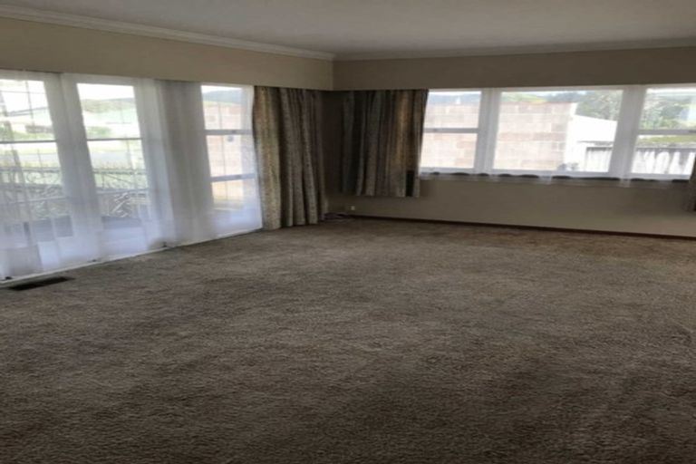 Photo of property in 15a Mair Street, Regent, Whangarei, 0112