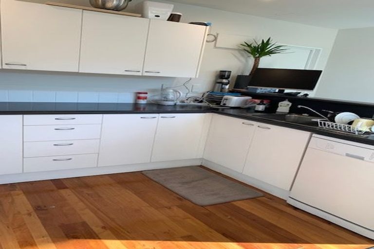 Photo of property in 22 Heywood Terrace, Richmond, Christchurch, 8013