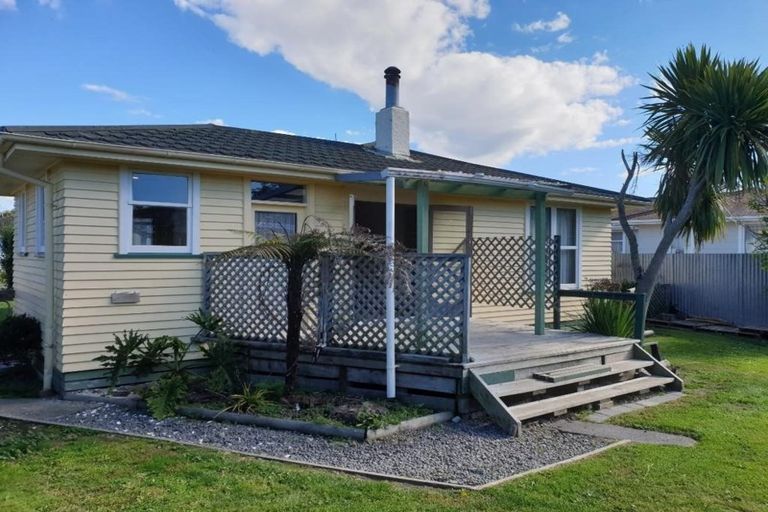Photo of property in 63 Cottrell Crescent, Onekawa, Napier, 4110
