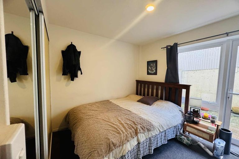 Photo of property in Pirie Street Townhouses, 36/35 Pirie Street, Mount Victoria, Wellington, 6011