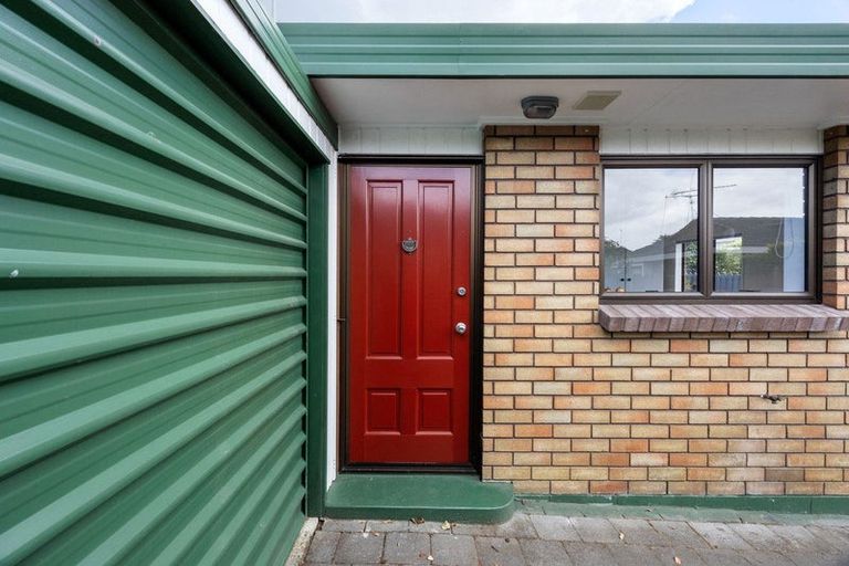 Photo of property in 5/64 Hamilton Road, Cambridge, 3434