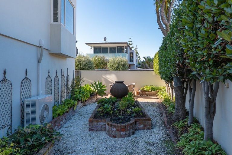 Photo of property in 1/6 Burgess Street, Sumner, Christchurch, 8081