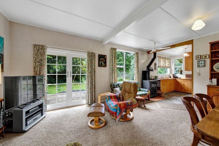 Photo of property in 644 Inland Road North, Onaero, Waitara, 4383