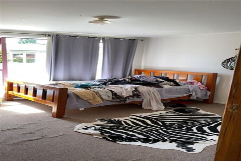 Photo of property in 5 Ashcroft Avenue, Mangere Bridge, Auckland, 2022