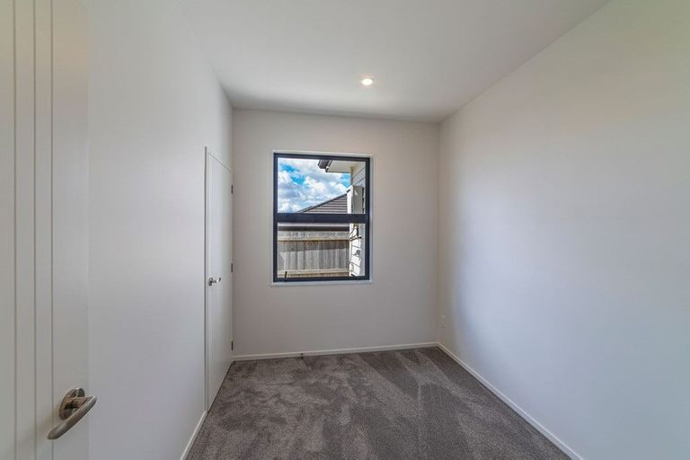 Photo of property in 18 Parton Road, Pukekohe, 2120