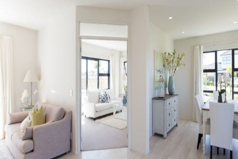 Photo of property in 1 Breton Road, Karaka, Papakura, 2113