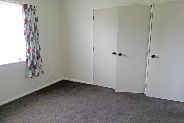 Photo of property in 6 Templeton Place, Clendon Park, Auckland, 2103