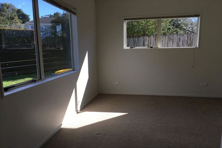 Photo of property in 39 Weldene Avenue, Glenfield, Auckland, 0629
