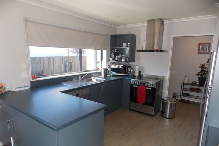 Photo of property in 32 Somerset Crescent, Highbury, Palmerston North, 4412