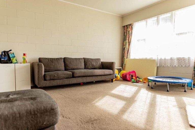 Photo of property in 1/51 Takanini Road, Takanini, 2112