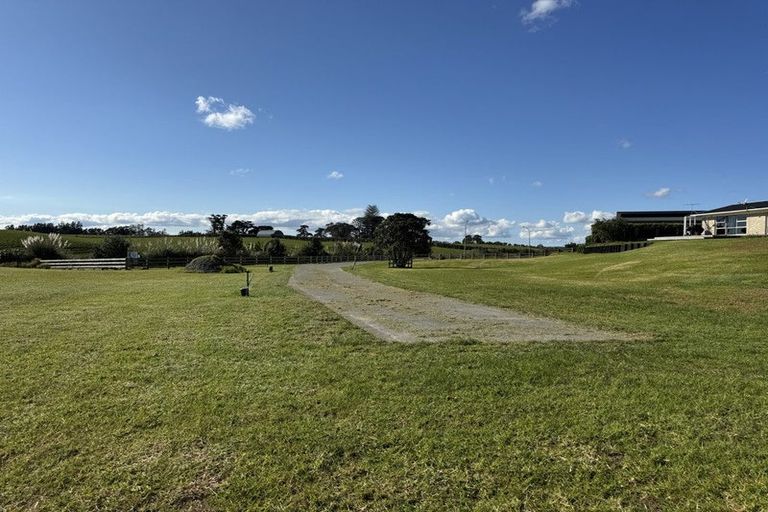 Photo of property in 17 Goble Road, Clarks Beach, 2679