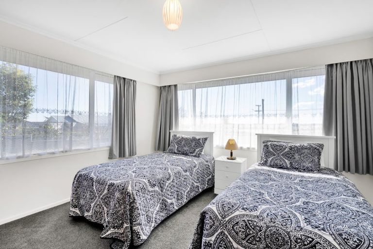 Photo of property in 78 Queens Road, Glen Avon, New Plymouth, 4312