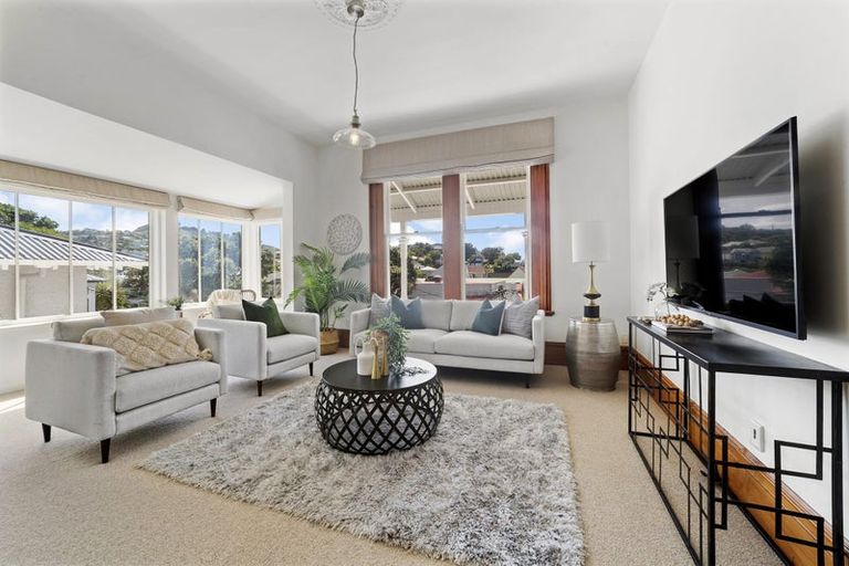 Photo of property in 5 Farm Road, Northland, Wellington, 6012