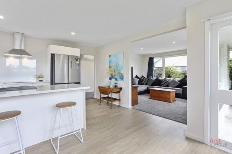 Photo of property in 396 Mairehau Road, Parklands, Christchurch, 8083