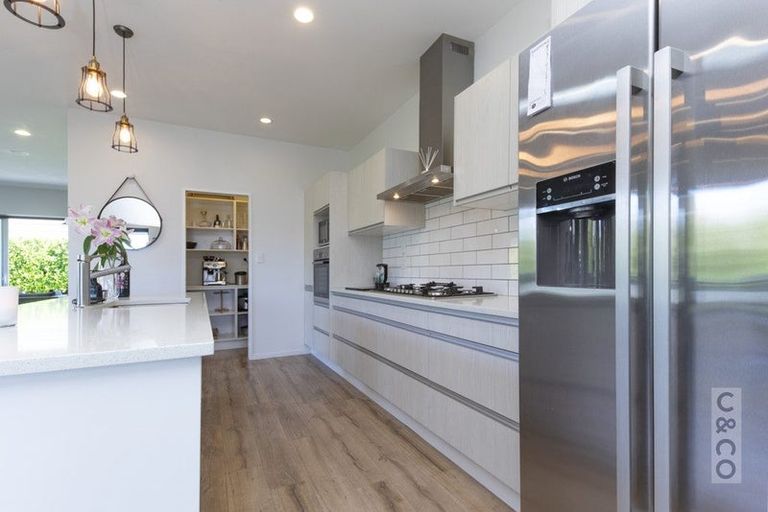 Photo of property in 30 Jelas Drive, Riverhead, 0820