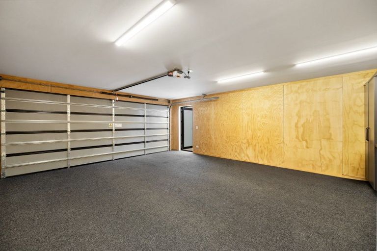 Photo of property in 1 Wanderer Lane, Jacks Point, Queenstown, 9371