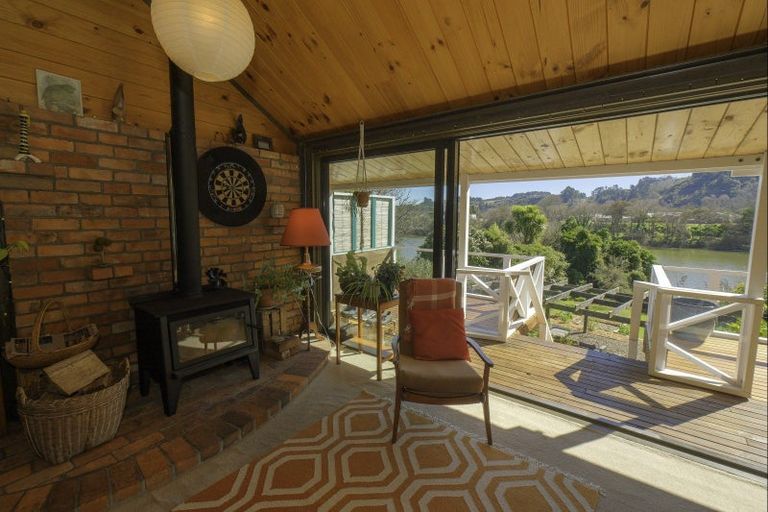 Photo of property in 23 Riverbank Road, Okoia, Whanganui, 4573