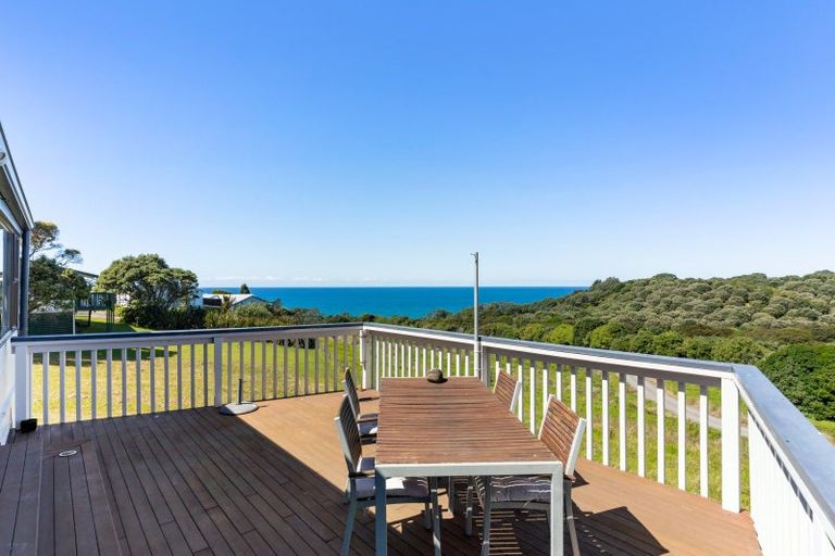 Photo of property in 445 Onemana Drive, Onemana, Whangamata, 3691