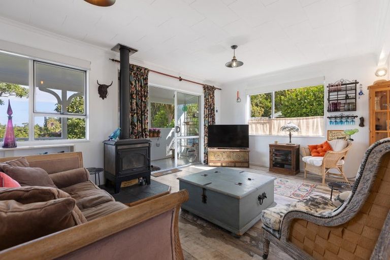 Photo of property in 14 Cumming Street, Okato, 4335