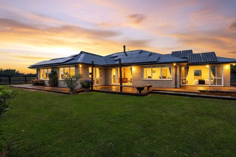 Photo of property in 71 Manse Road, Leeston, 7632