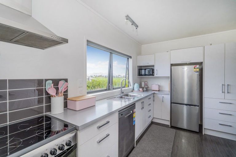 Photo of property in 27 Pacific Place, Whitianga, 3510