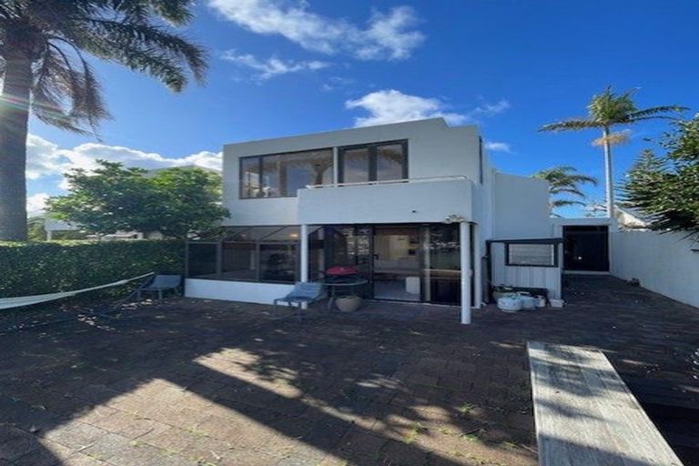 Photo of property in 2/12 Craig Road, Milford, Auckland, 0620