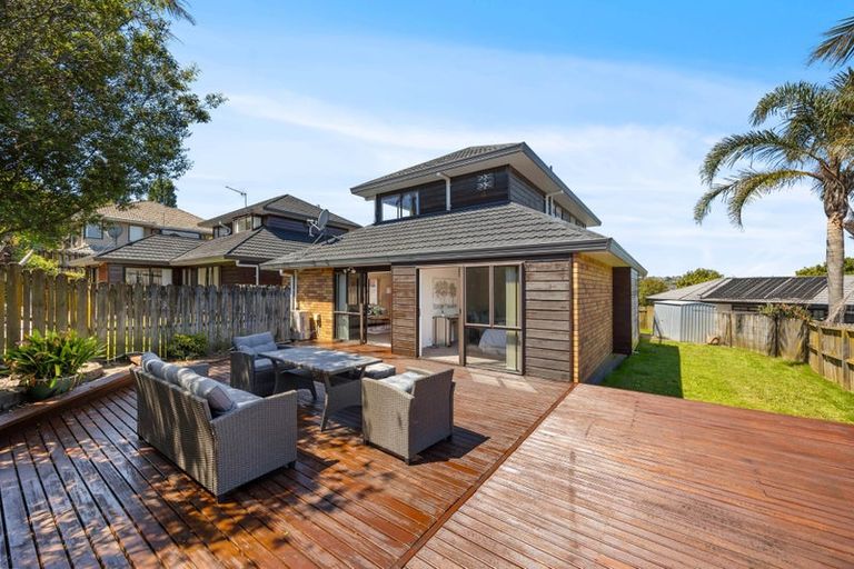 Photo of property in 2/28 Britannia Place, Half Moon Bay, Auckland, 2012