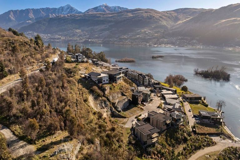 Photo of property in 16 Old Homestead Place, Kawarau Falls, Queenstown, 9300