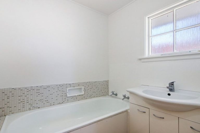 Photo of property in 170 Waimairi Road, Ilam, Christchurch, 8041