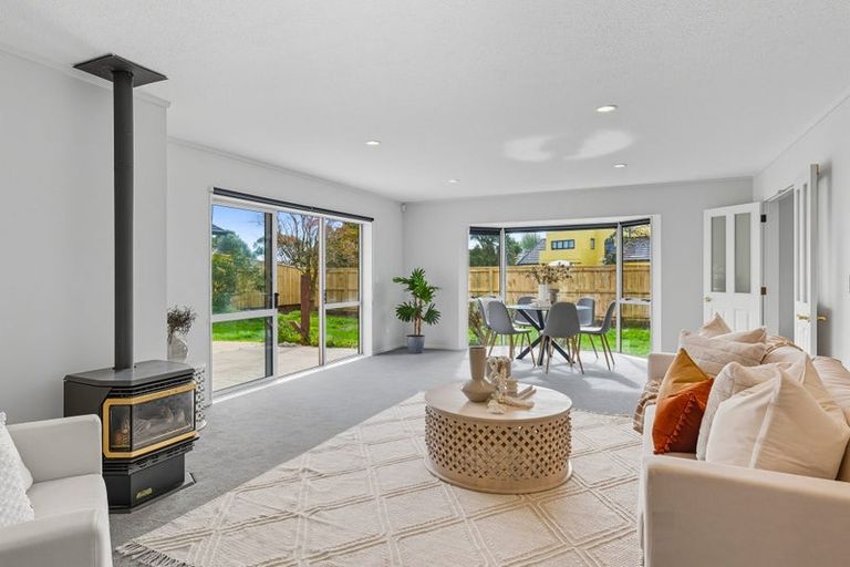 Photo of property in 2 Leigh Place, Paraparaumu Beach, Paraparaumu, 5032