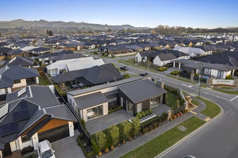 Photo of property in 1 Blue Jacket Drive, Halswell, Christchurch, 8025