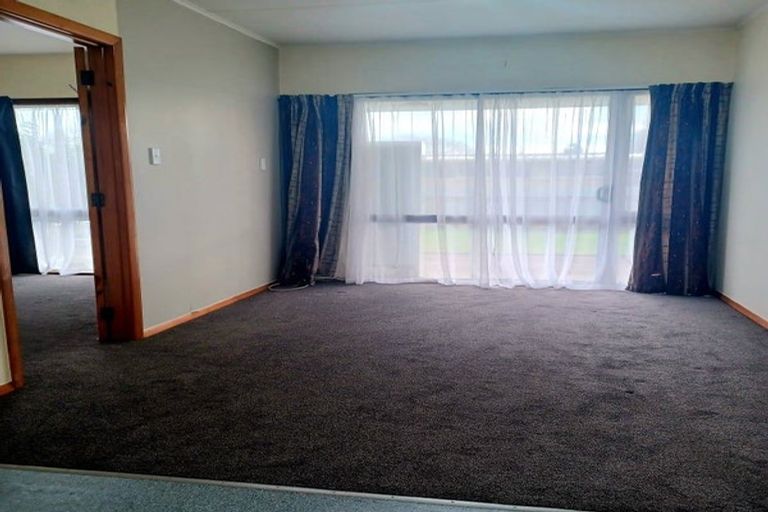 Photo of property in 33 Albert Street, Palmerston North, 4414