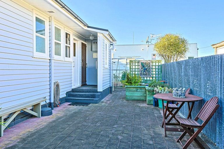 Photo of property in 803 Riverslea Road North, Parkvale, Hastings, 4122