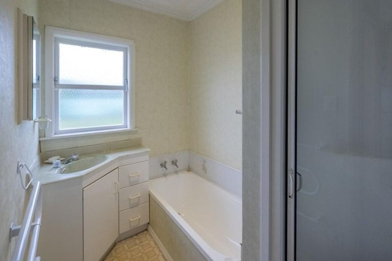 Photo of property in 46 George Street, Levin, 5510