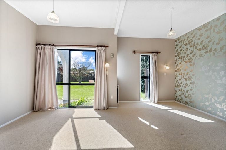 Photo of property in 9 Windsor Avenue, Waikanae, 5036