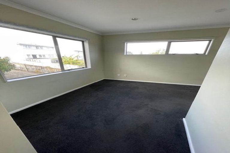 Photo of property in 10a Marie Crescent, Te Atatu South, Auckland, 0610