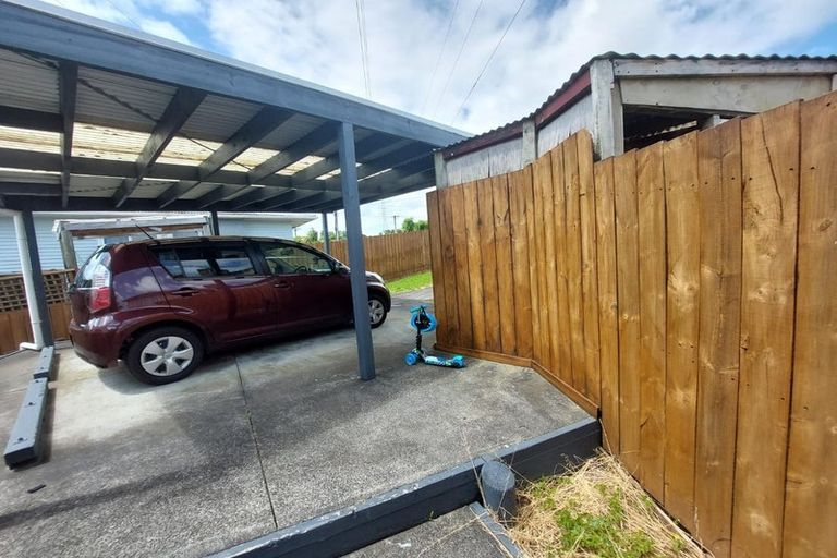 Photo of property in 19a Marewa Street, Te Atatu South, Auckland, 0610