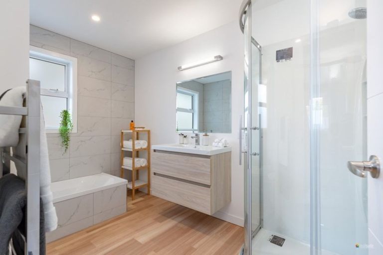 Photo of property in 33a Sheridan Crescent, Trentham, Upper Hutt, 5018