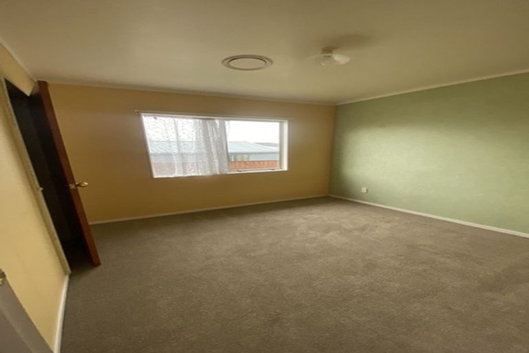 Photo of property in 101 Hillcrest Drive, Kelvin Grove, Palmerston North, 4414