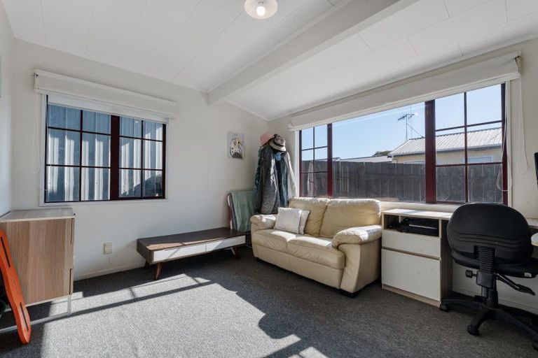Photo of property in 16a Simpson Road, Papamoa Beach, Papamoa, 3118